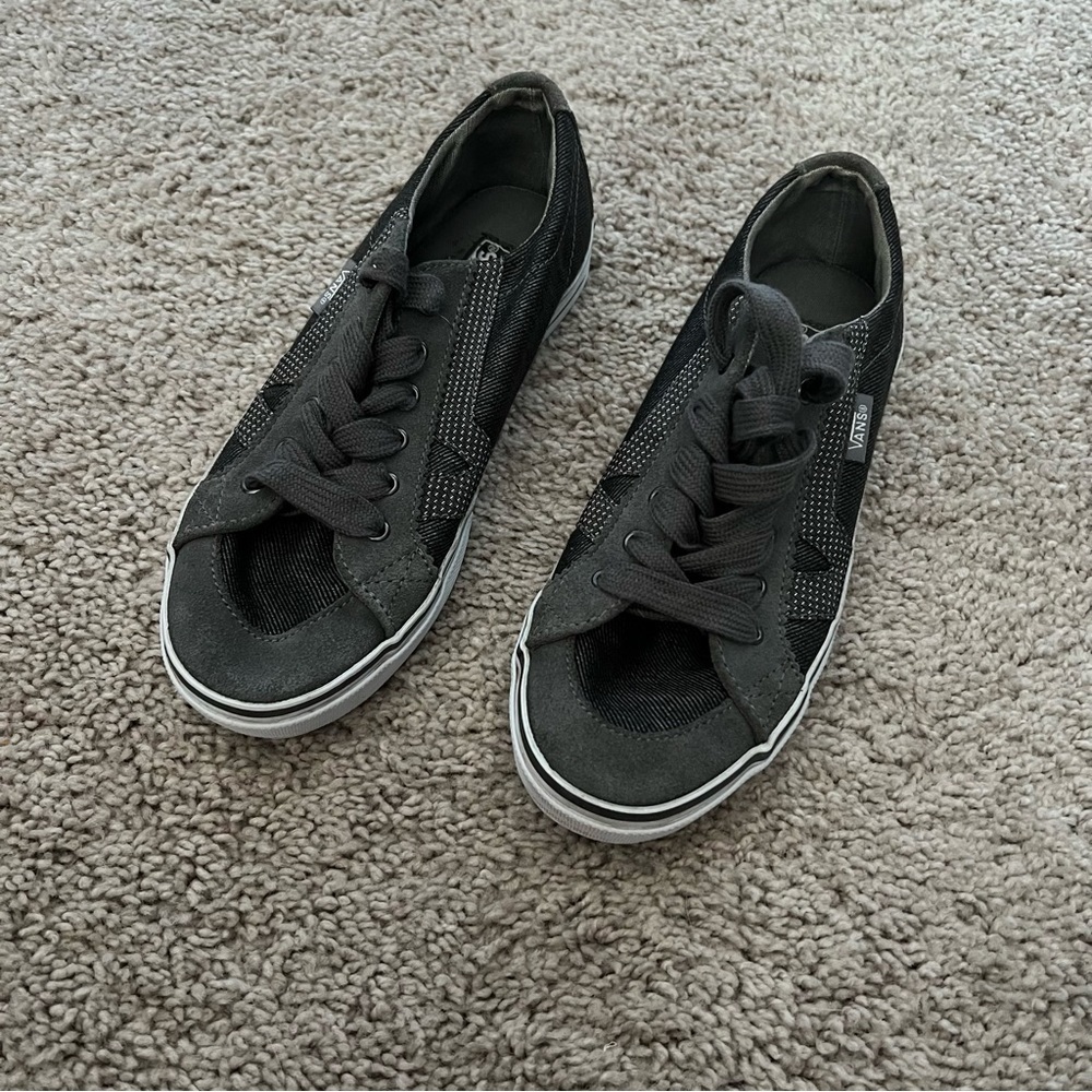 Women’s Vans gray lace up sneakers size 5